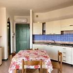 Appartement In Complesso Con Piscina